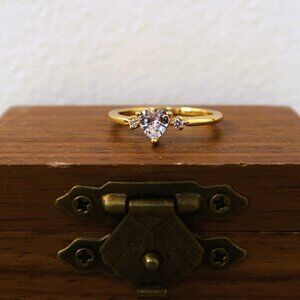 Woman's Travel Ring Gold Tone with White Stone Heart Costume Jewelry Pretty